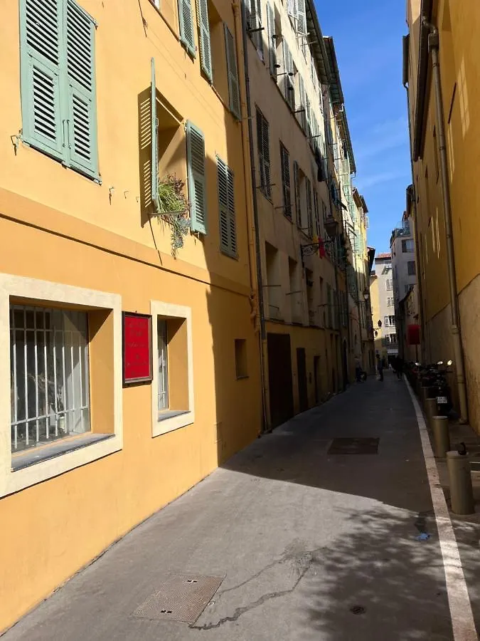 Vieux-Nice : 2 Pieces Type Loft Apartment Nizza