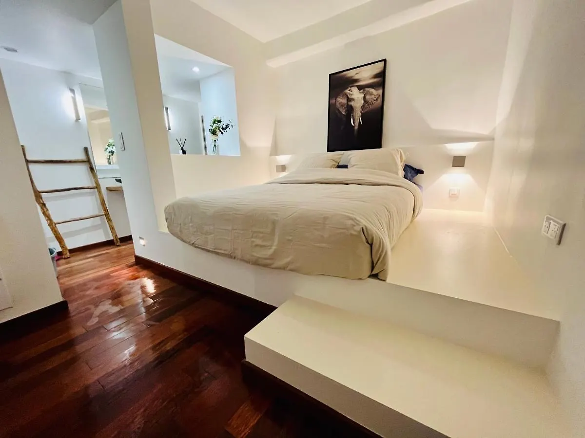 Vieux-Nice : 2 Pieces Type Loft 0*, Niza Francia